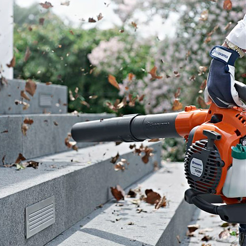 leafs flyer from a leaf blower tool